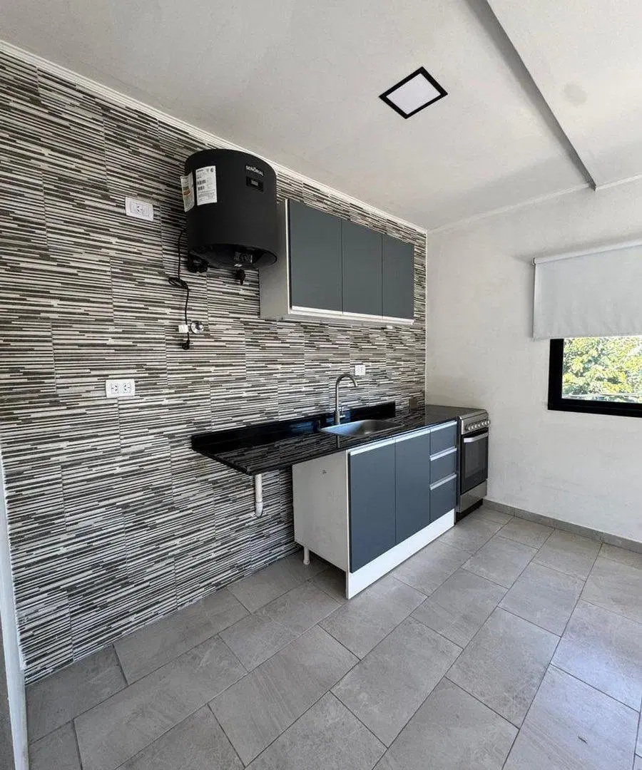SE VENDE HERMOSO DUPLEX EN VILLA LINCH 4
