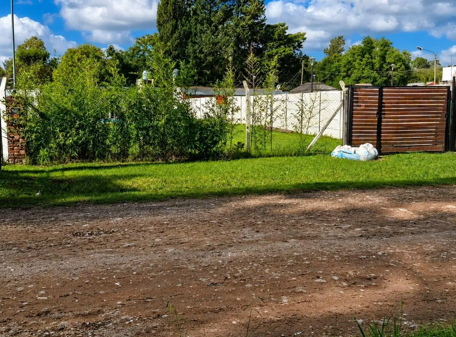 QUINTA A ESTRENA CON PILETA  EL PATO 2
