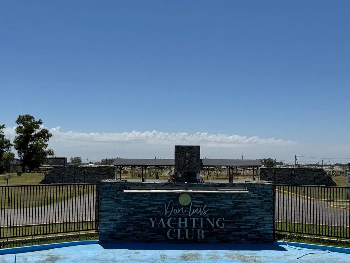 LOTE EN BARRIO YACHTING CLUB DON LUIS 2