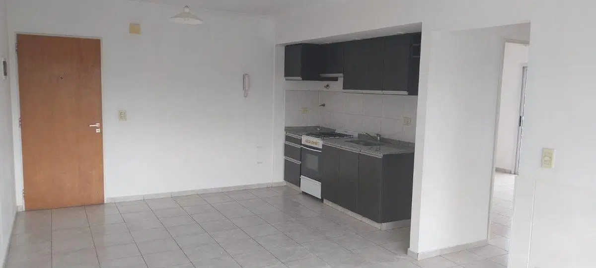 MODERNO DEPARTAMENTO 3 AMBIENTES C/COCHERA 2