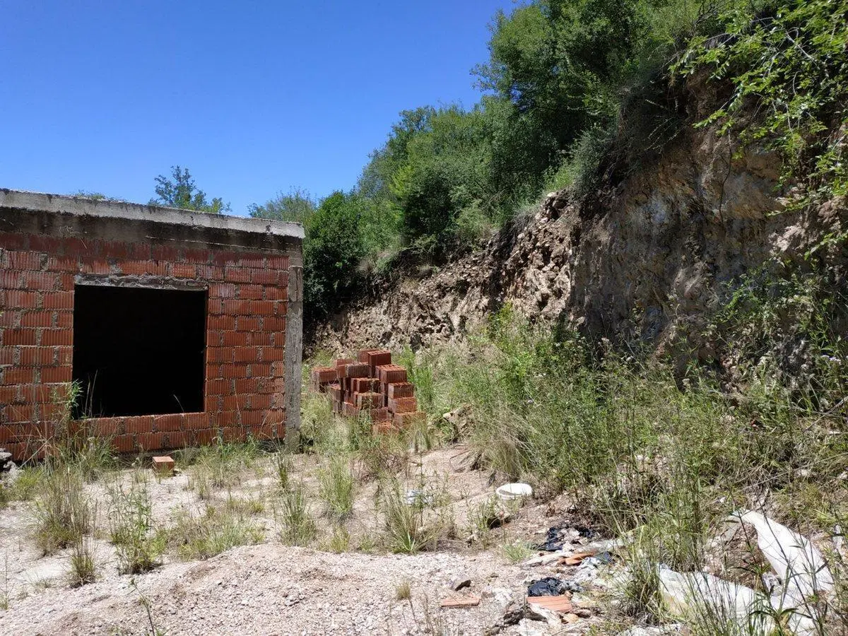Lote en el Trapiche San Luis con construccion 3