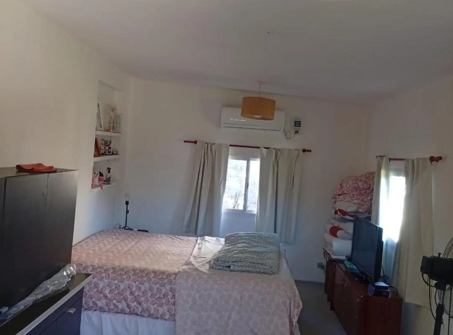 CASA 4 AMBIENTES EN TERRENO DE 700 M2 5