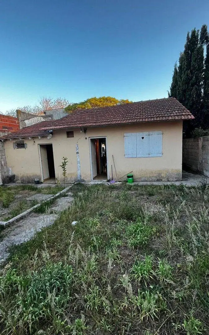 casa zona centro en Las Toninas y  Depto adicinal 5
