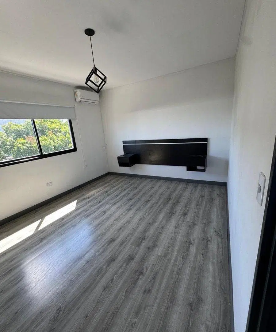 SE VENDE HERMOSO DUPLEX EN VILLA LINCH 5