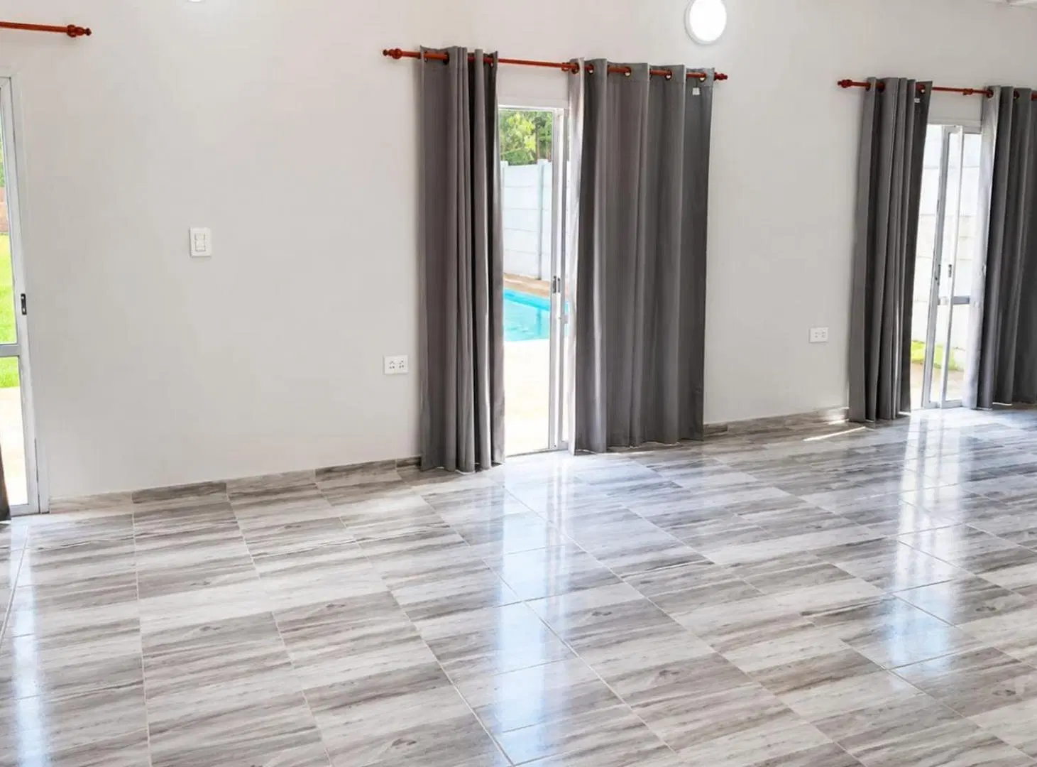 QUINTA A ESTRENA CON PILETA  EL PATO 5