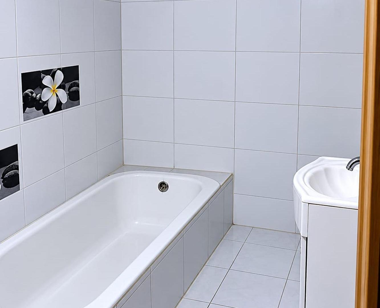 Foto de CASA EN VIRREY DEL PINO PARA INVERSION OPORTUNIDAD, imagen 4