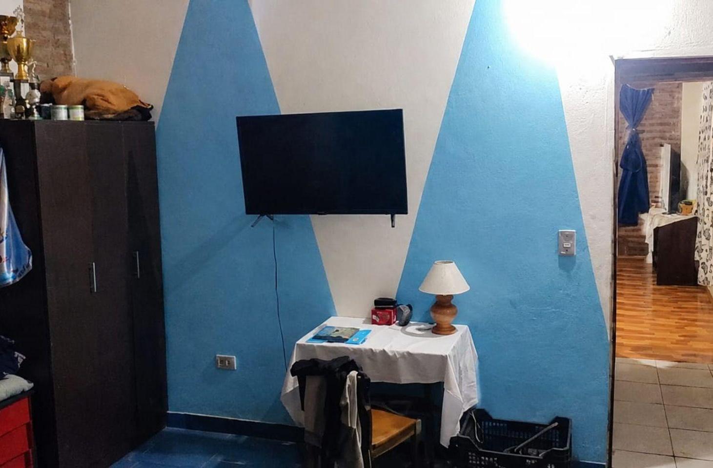 Foto de CASA EN VIRREY DEL PINO PARA INVERSION OPORTUNIDAD, imagen 2