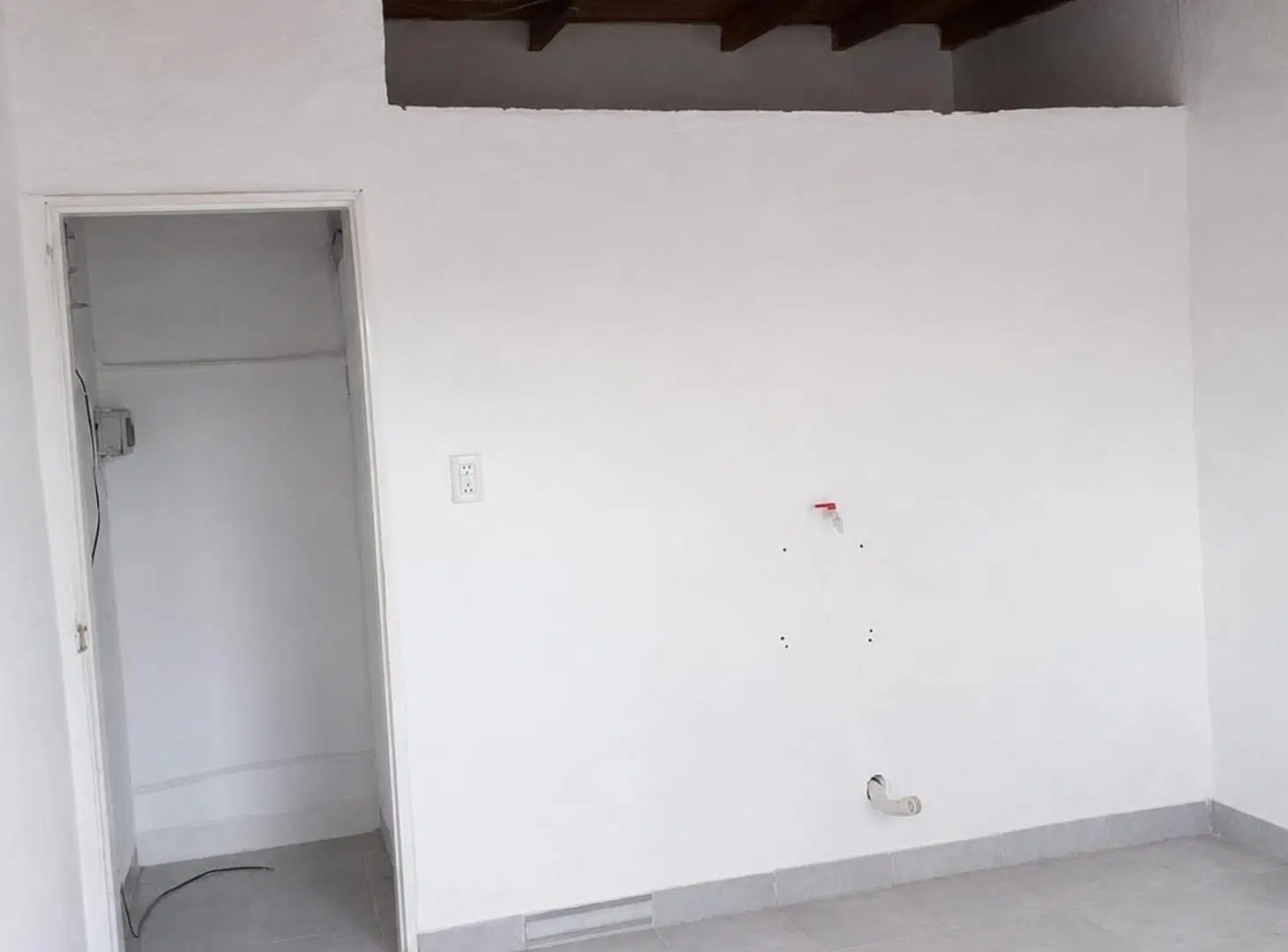 CASA C/NEGOCIO Y DOS DEPARTAMENTOS PASO DEL REY 4