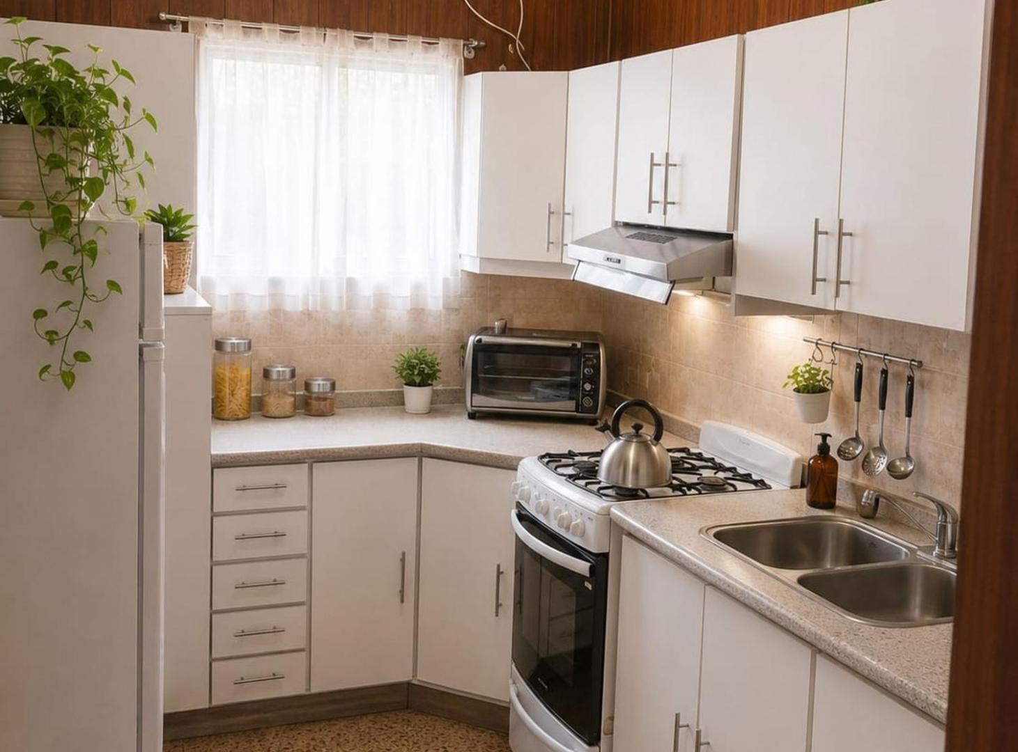 Foto de CASA 4 AMBIENTES EN TERRENO DE 700 M2, imagen 2