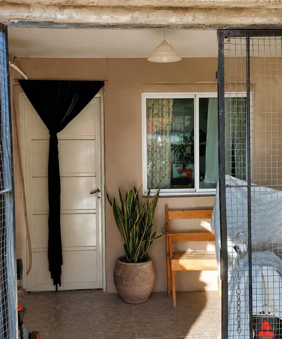 Foto de CASA 3 AMB. CON AMPLIO JARDIN Y COCHERA MORENO, imagen 5