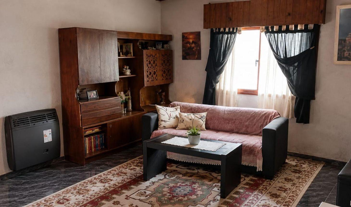 Foto de CASA 3 AMB. CON AMPLIO JARDIN Y COCHERA MORENO, imagen 4