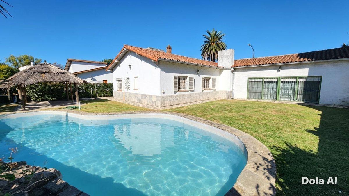 Foto de IMPORTANTE CASA EN LA MEJOR ZONA DE CIUDADJARDIN, imagen 2