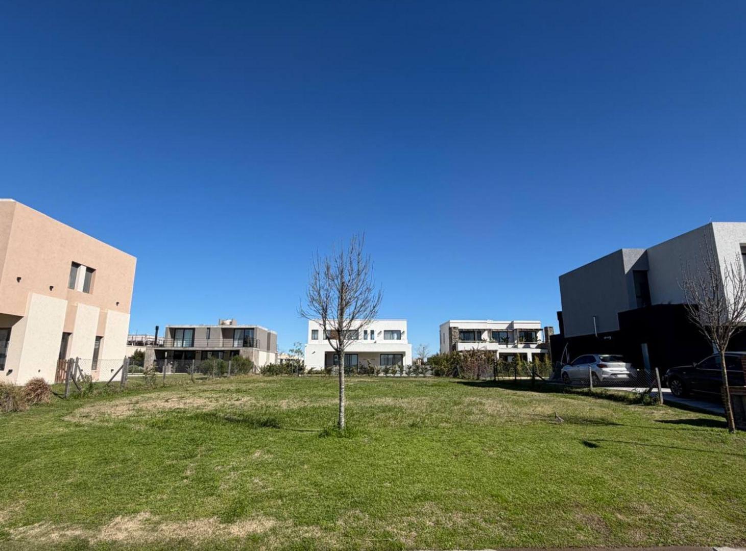 Foto de LOTE EN VENTA – RIBERAS, PUERTOS DEL LAGO, ESCOBAR, imagen 1