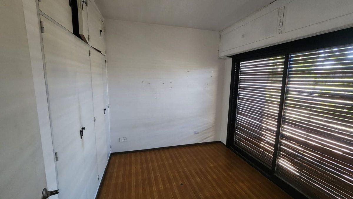 Foto de IMPORTANTE CASA SE VENDE EN COLECTORA DE GRAL PAZ, imagen 2