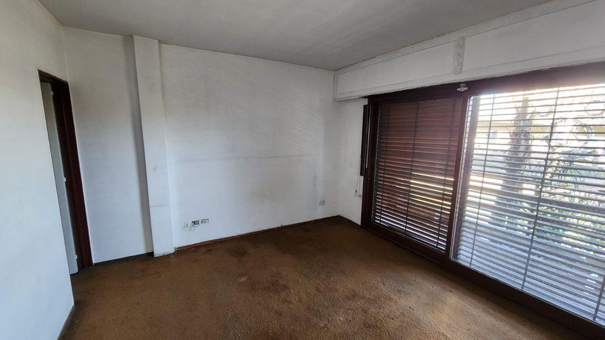 Foto de IMPORTANTE CASA SE VENDE EN COLECTORA DE GRAL PAZ, imagen 4