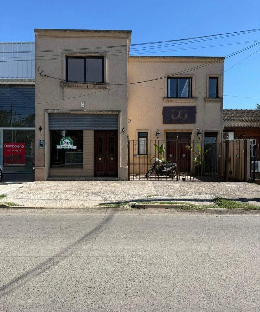 Foto de VENTA Local Comercial - A 100Mts del Acceso Oeste, imagen 3