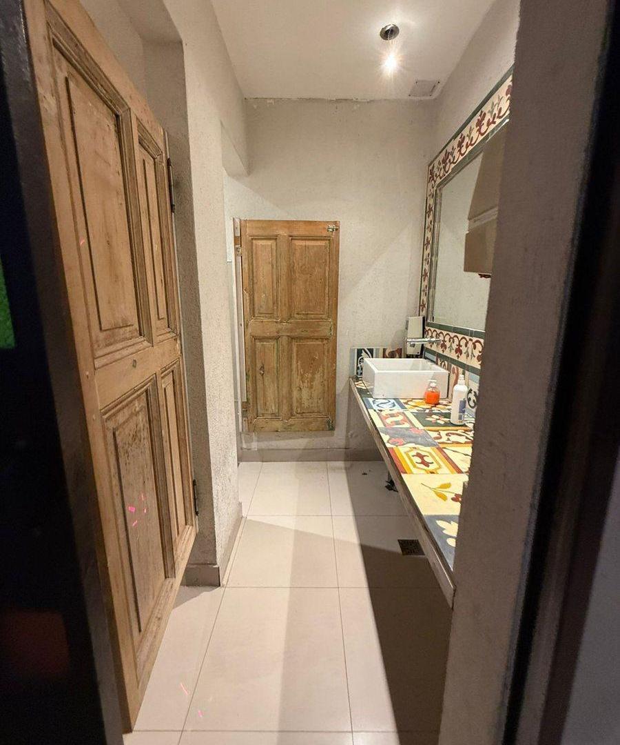 Foto de VENTA Local Comercial - A 100Mts del Acceso Oeste, imagen 2