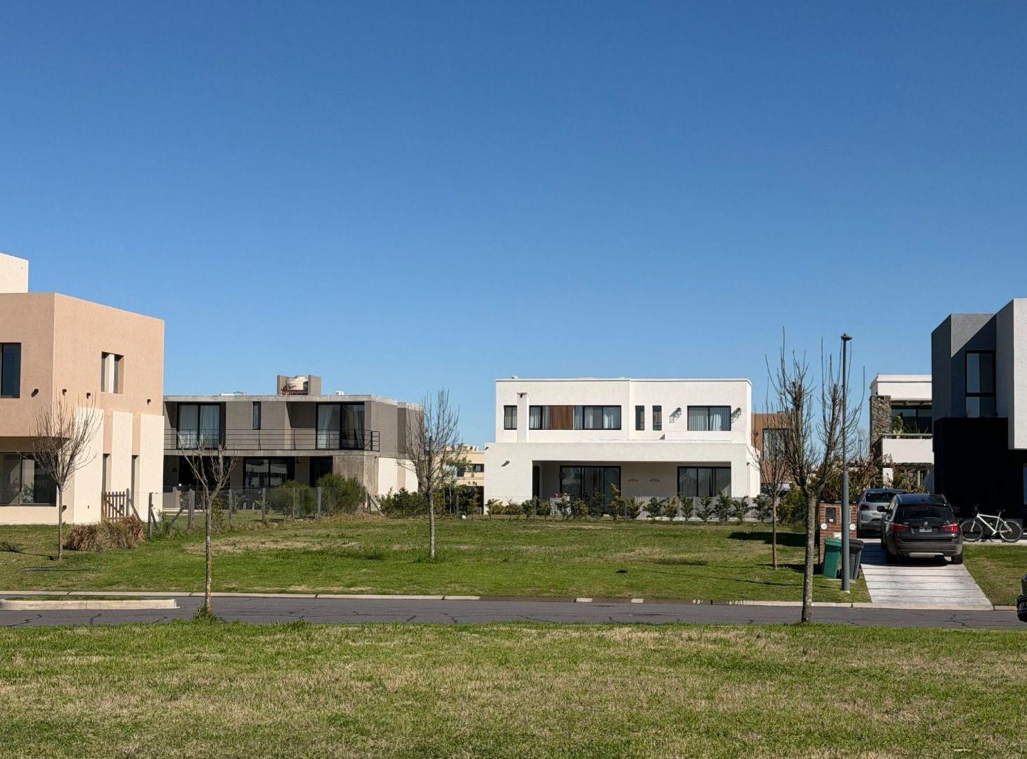 Foto de LOTE EN VENTA – RIBERAS, PUERTOS DEL LAGO, ESCOBAR, imagen 1