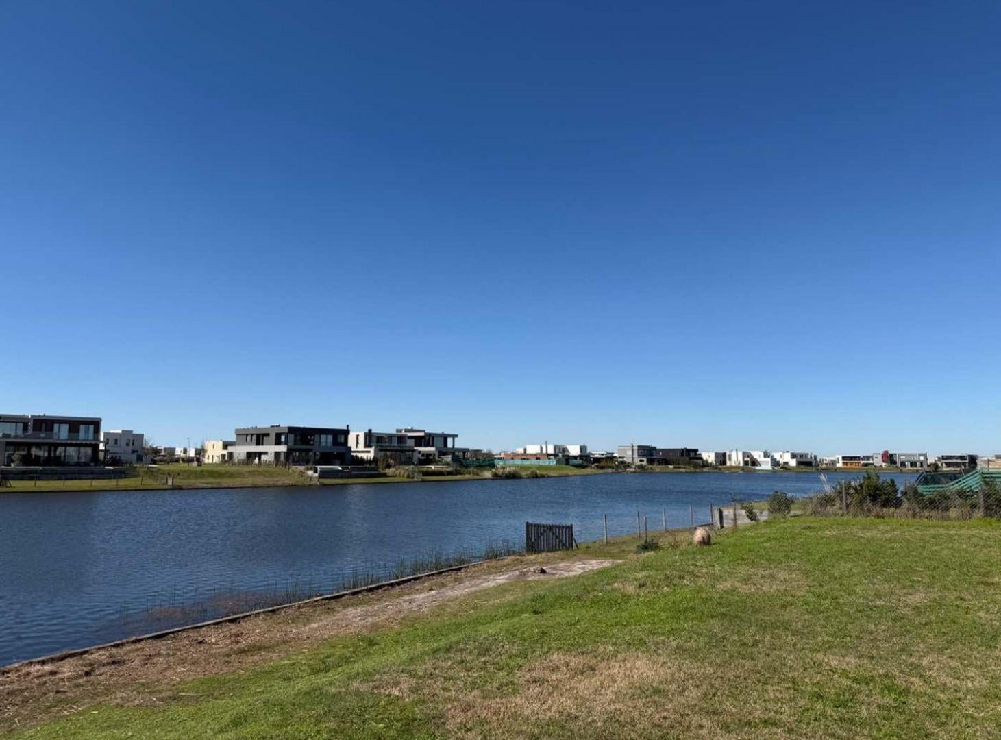 Foto de LOTE EN VENTA – RIBERAS, PUERTOS DEL LAGO, ESCOBAR, imagen 4