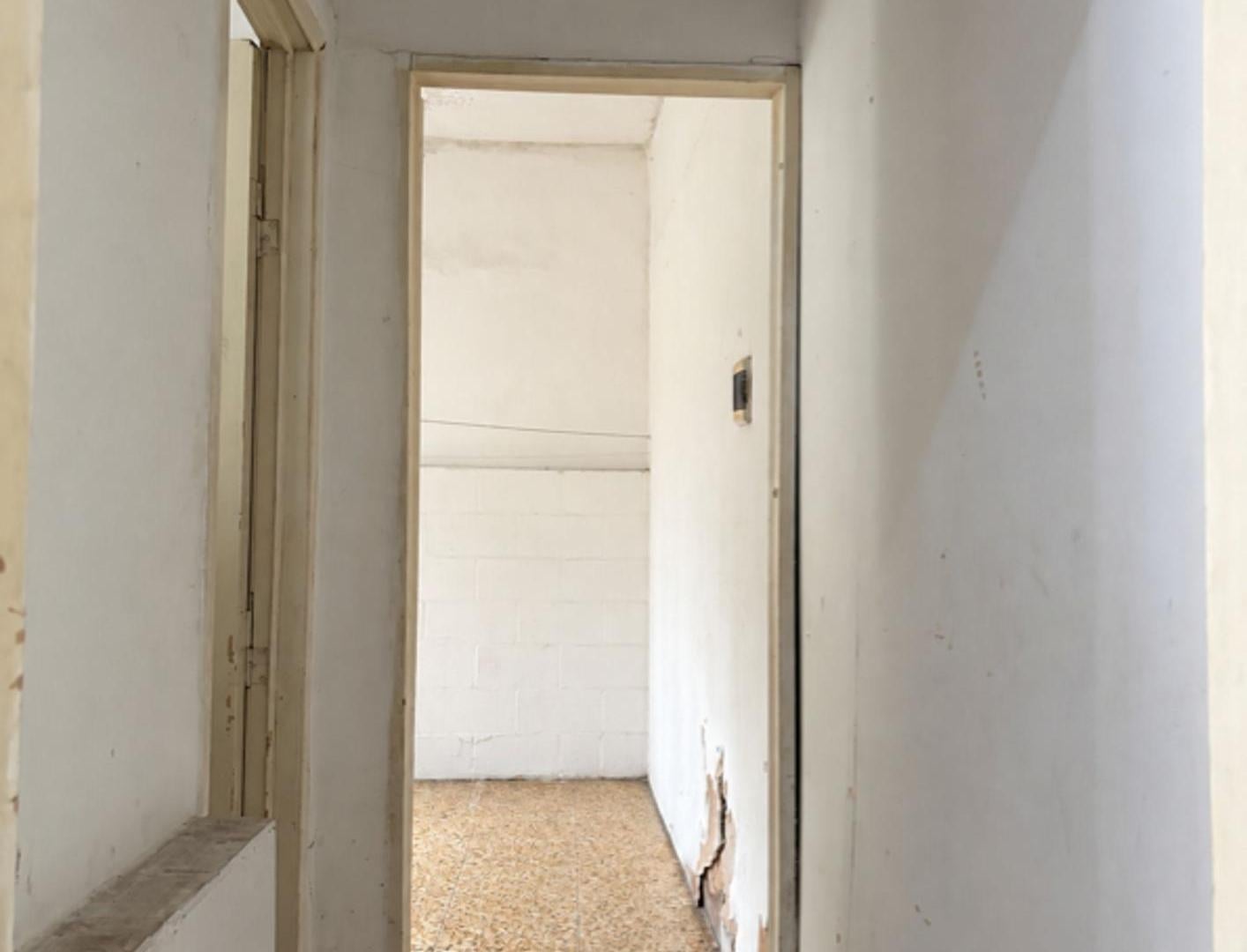 Foto de Casa en esquina a reciclar, oportunidad inversor, imagen 3
