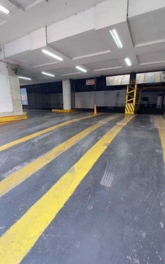VENTA COCHERA EDIFICIO SHELL GRAL PAZ 200 Y 9 DE J 3