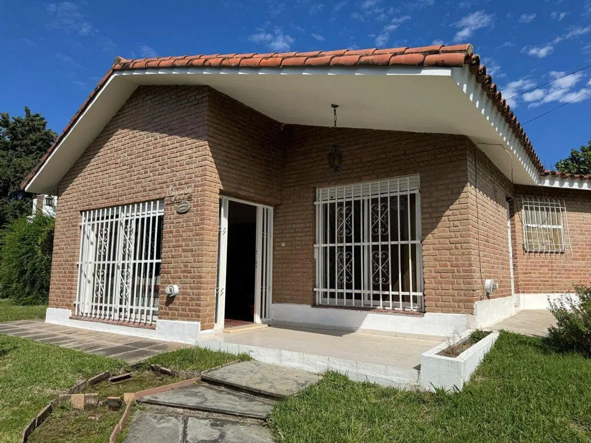 VENTA CASA CARLOS PAZ SOBRE RIO 5