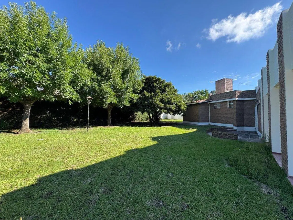 VENTA CASA CARLOS PAZ SOBRE RIO 8
