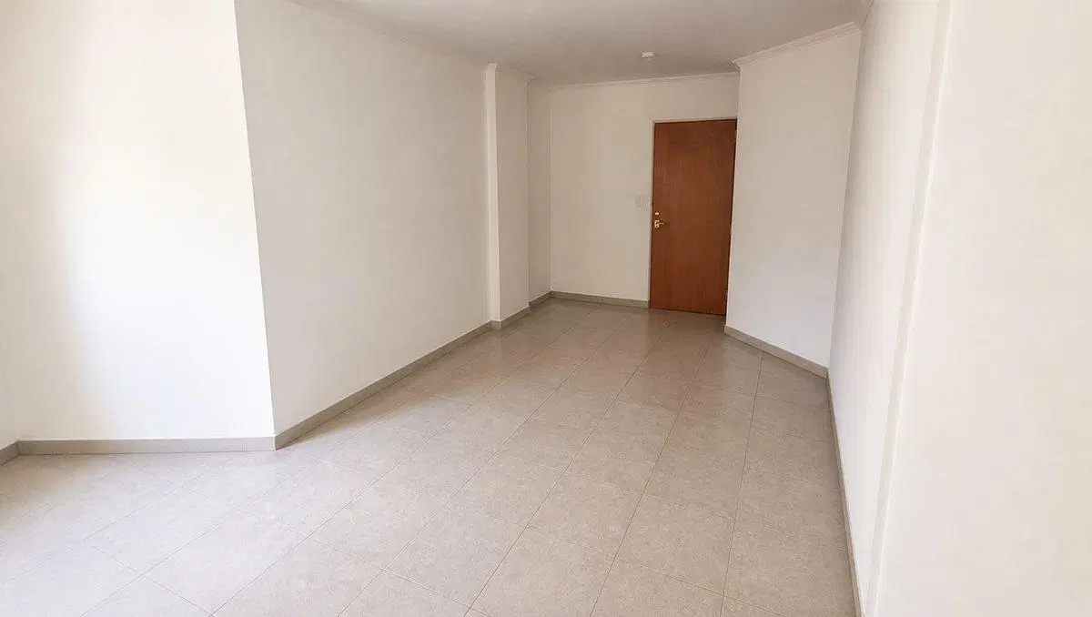 VENTA DPTO 1 DORMITORIO PB CON PATIO GENERAL PAZ 2