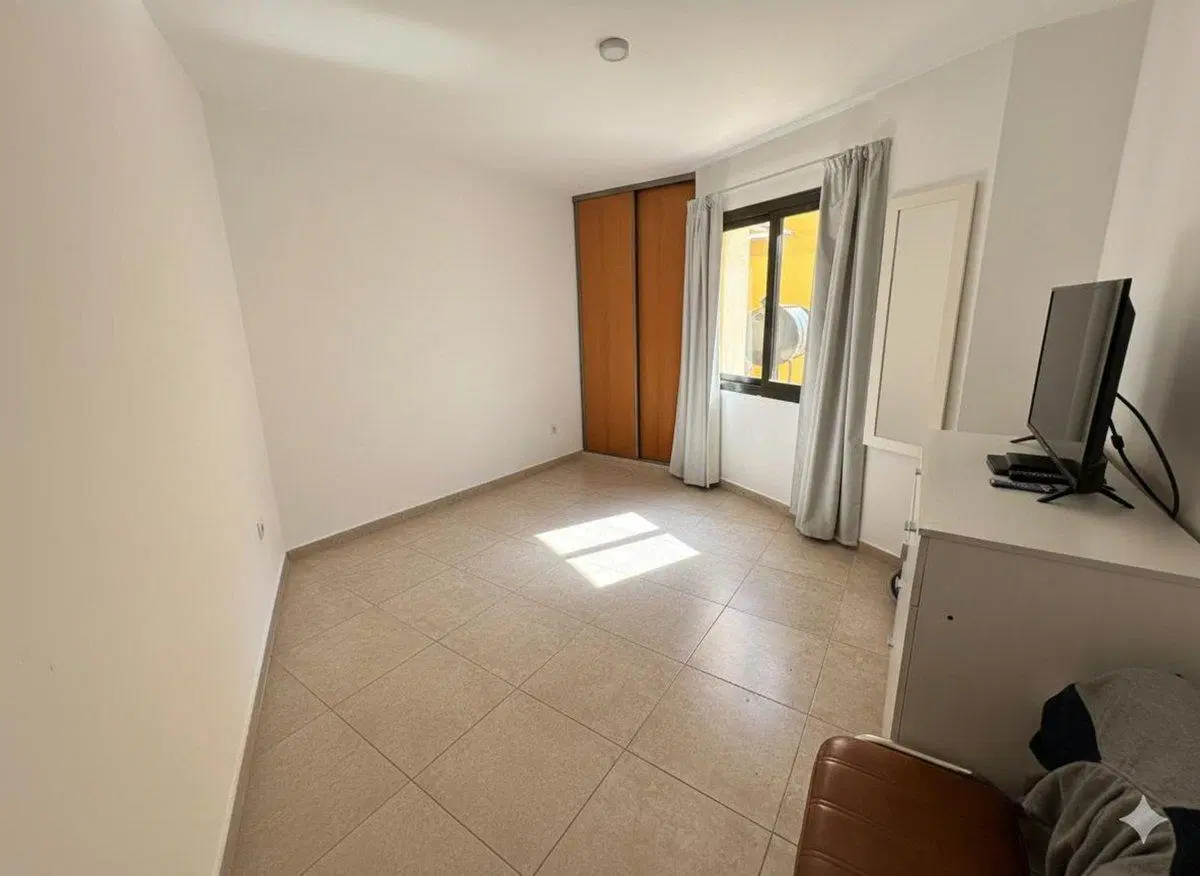 VENTA DPTO 1 DORMITORIO PB CON PATIO GENERAL PAZ 5