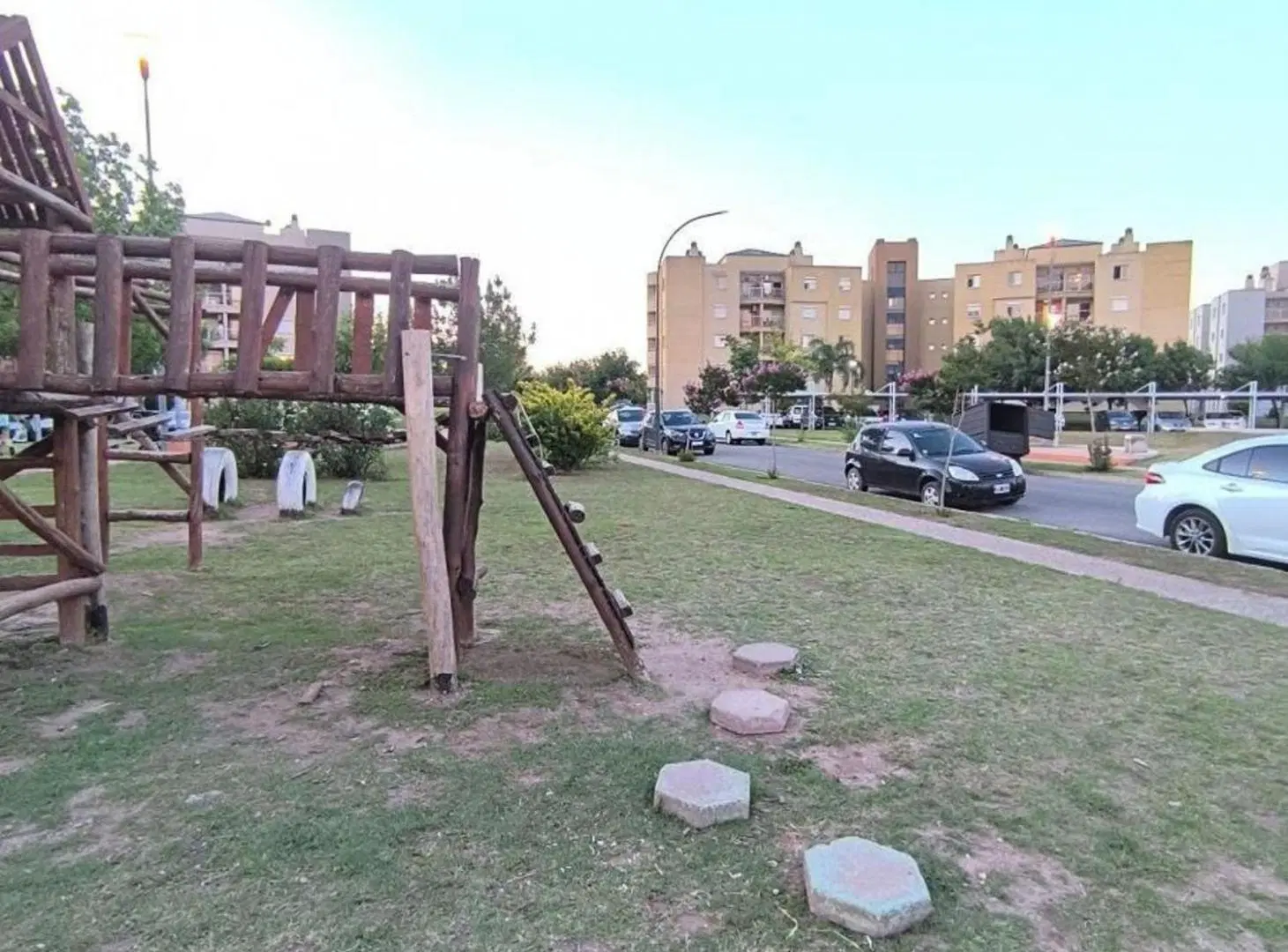 VENTA DEPARTAMENTO BALCONES DEL CHATEAU 3 DORM 3