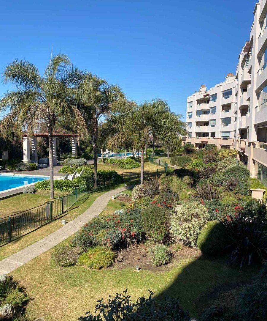 Foto de COCHERA VILLAGE PLAZA, imagen 1