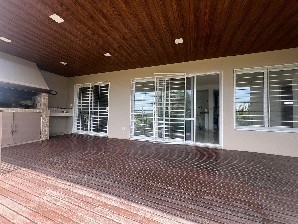 Foto de VENTA CASA LA CALERA CENTRO 2 DORMITORIOS, imagen 4