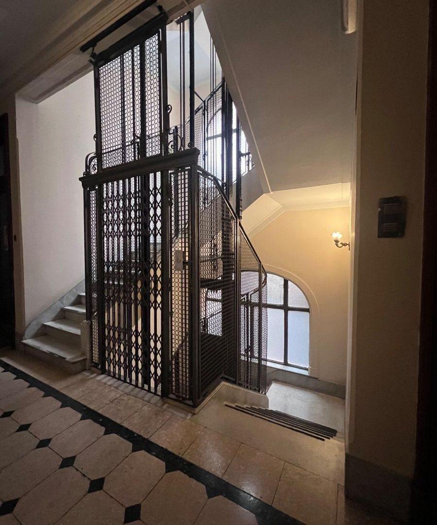 Foto de VENTA OFICINA CENTRO EDIFICIO MINETTI SEGURI, imagen 3
