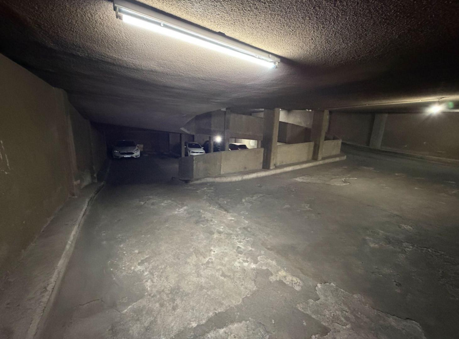 Foto de VENTA COCHERA AV COLON 740, imagen 2