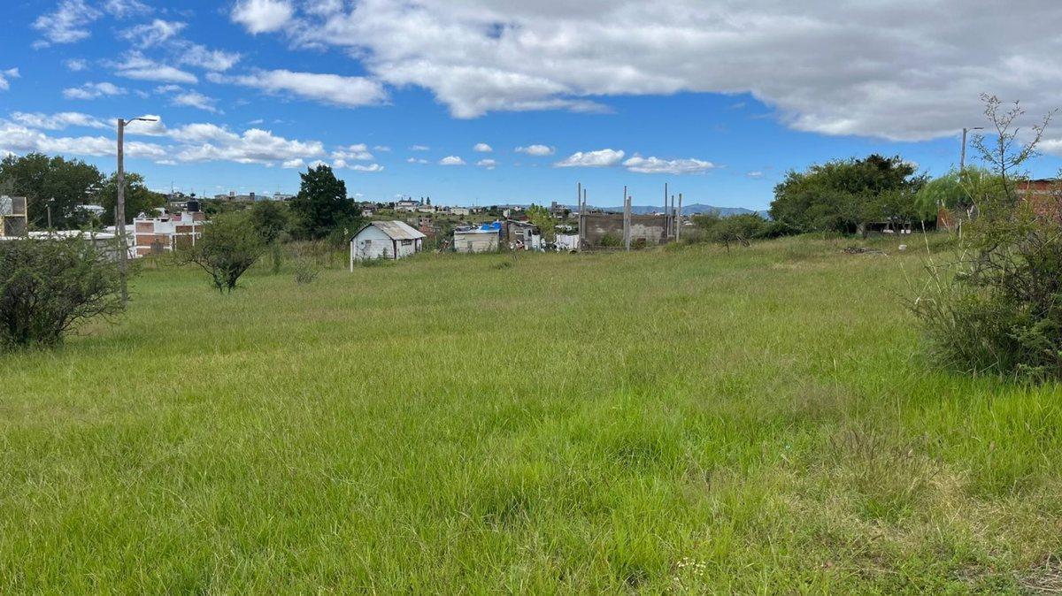 Foto de VENTA TERRENO TANTI 1567 m2, imagen 4