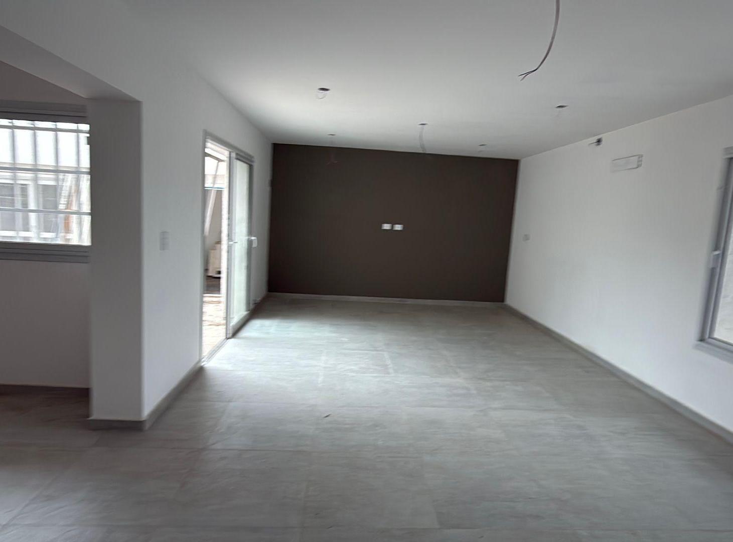 Foto de Casa en Alquiler Cerro Chico 3 Dorm Cochera doble, imagen 4