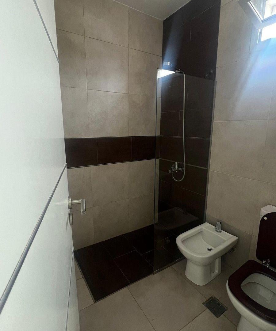 Foto de VENTA CASA LA CALERA CENTRO 2 DORM APTA CREDITO, imagen 3