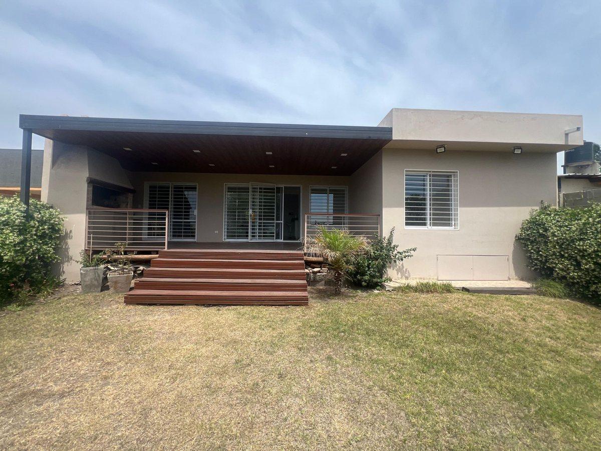 Foto de VENTA CASA LA CALERA CENTRO 2 DORM APTA CREDITO, imagen 4