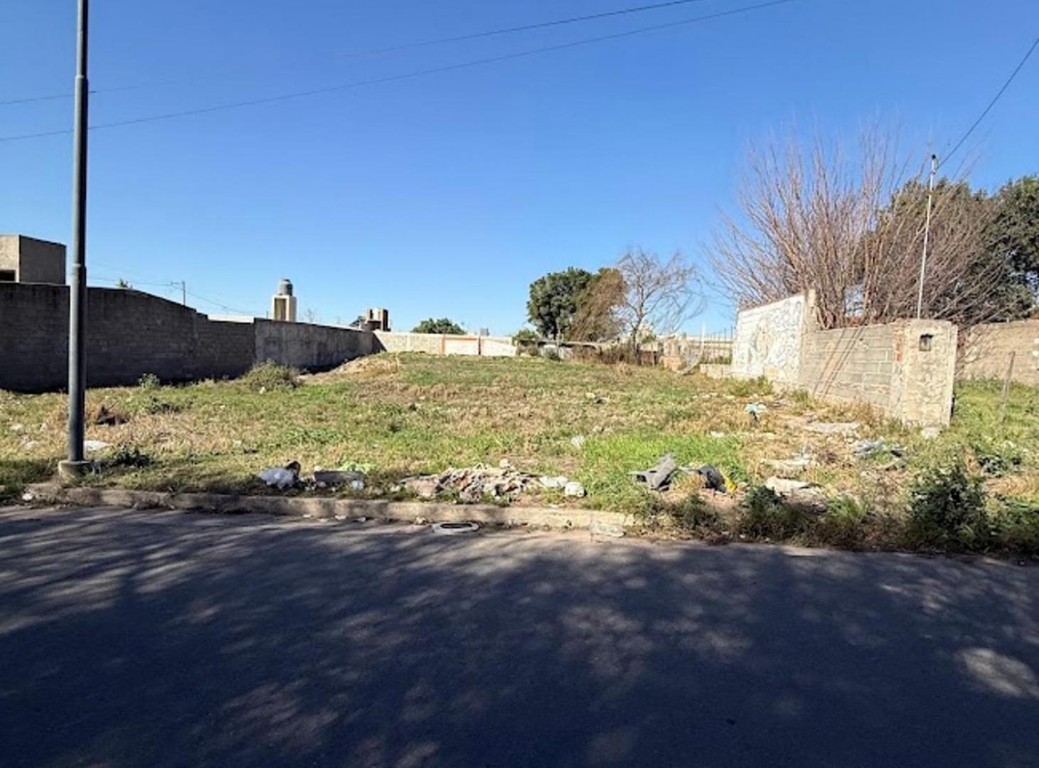 Foto de LOTE B° SAN IGNACIO JARDÍN BOTÁNICO 300M² EN VENTA, imagen 4