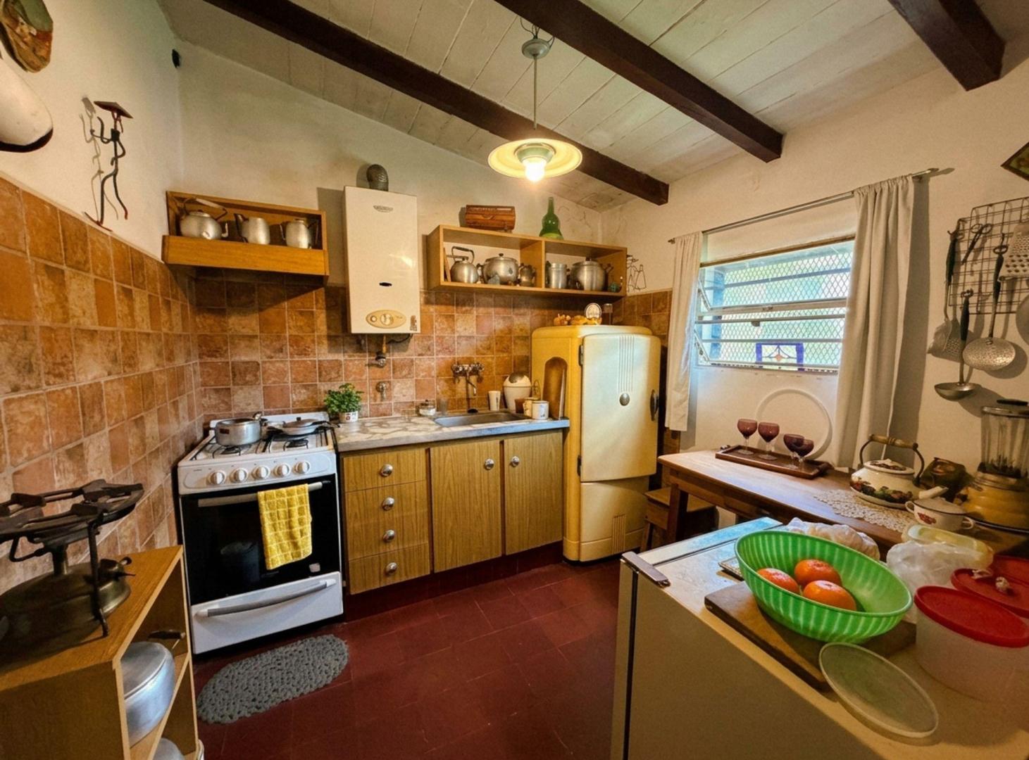 Foto de VENTA OPORTUNIDAD CASA Y LOCAL EN BIALET MASSE, imagen 4