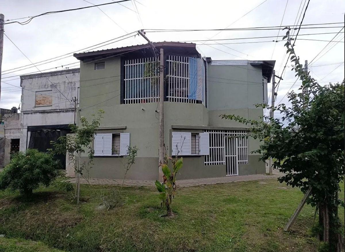 CASA 2 DORMITORIOS