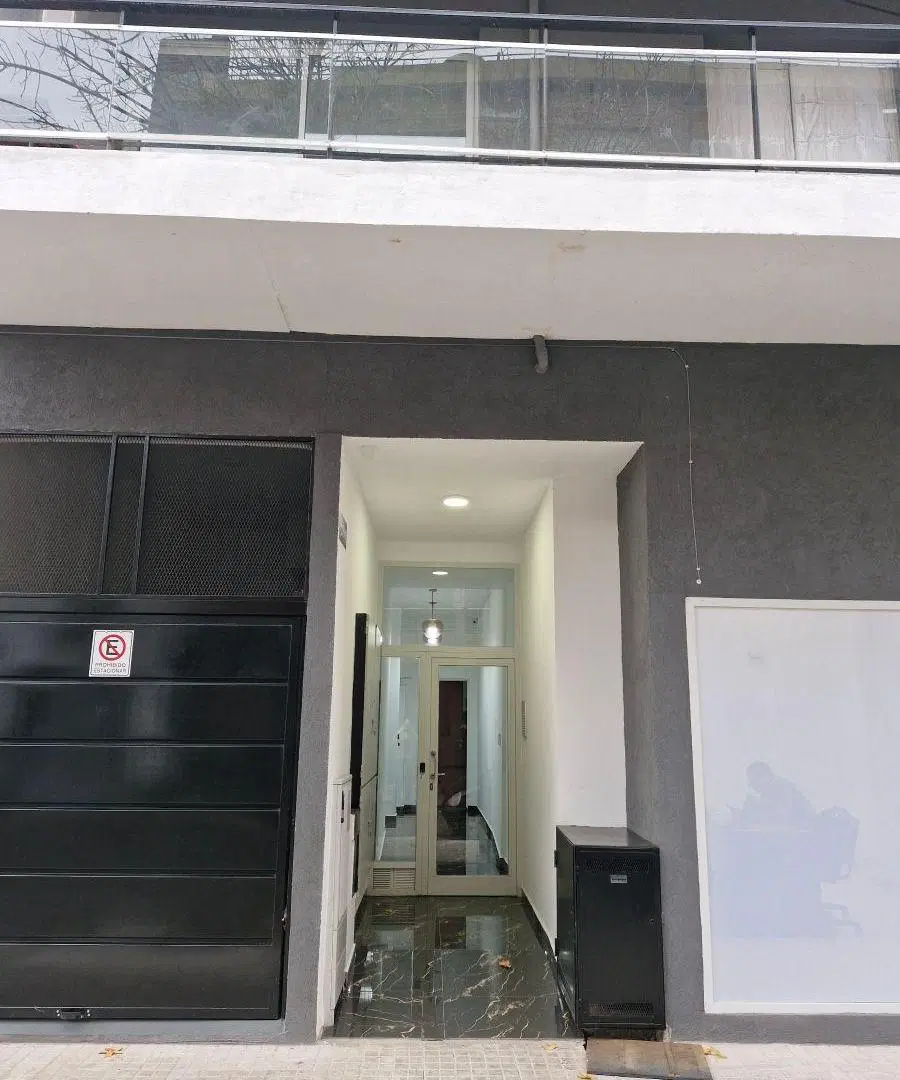 PISO EXCLUSIVO 3 DORMITORIOS PARRILLERO Y TERRAZA DE USO EXCLUSIVO 3