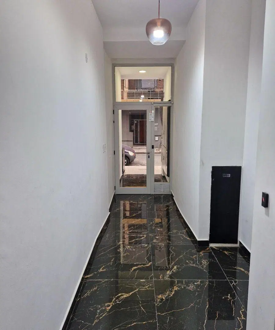 PISO EXCLUSIVO 3 DORMITORIOS PARRILLERO Y TERRAZA DE USO EXCLUSIVO 2