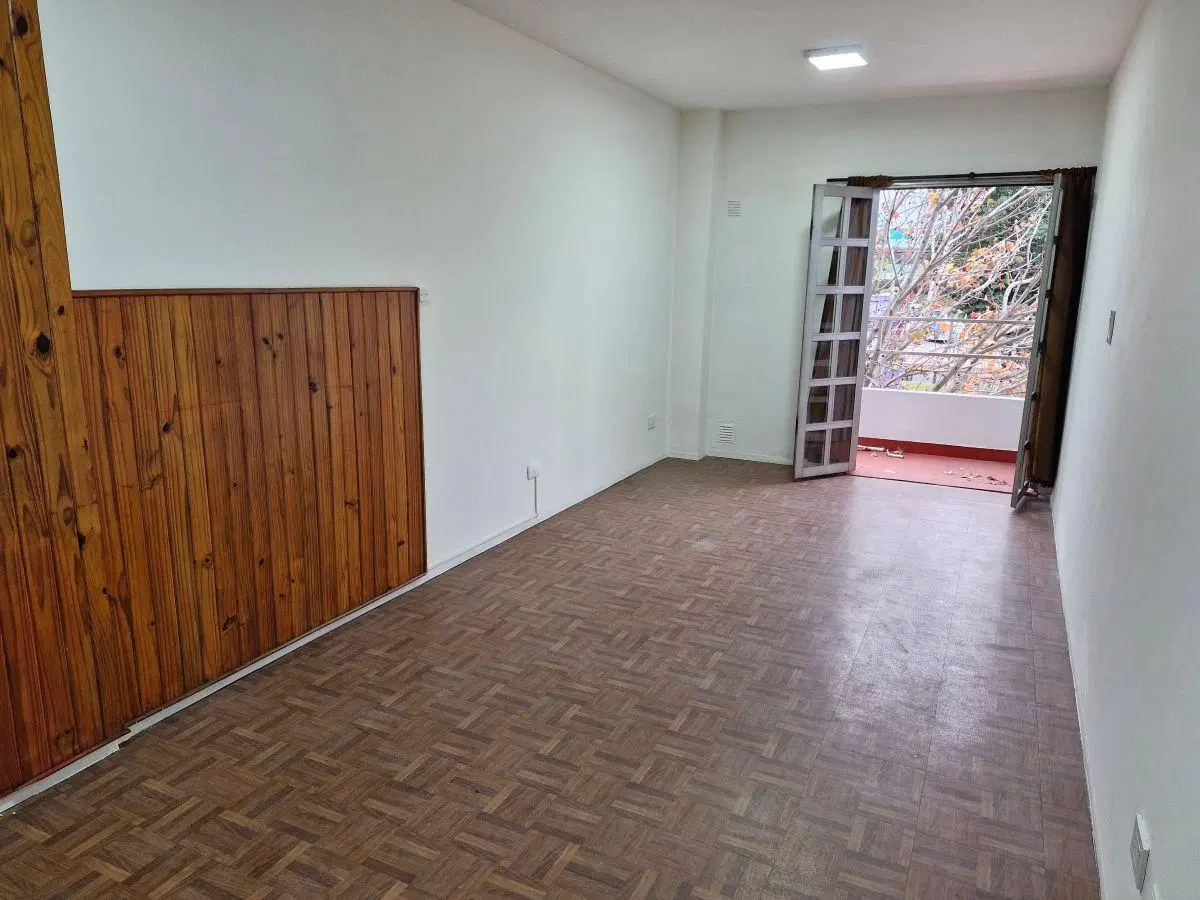 MONOAMBIENTE CON BALCON AL FRENTE 2