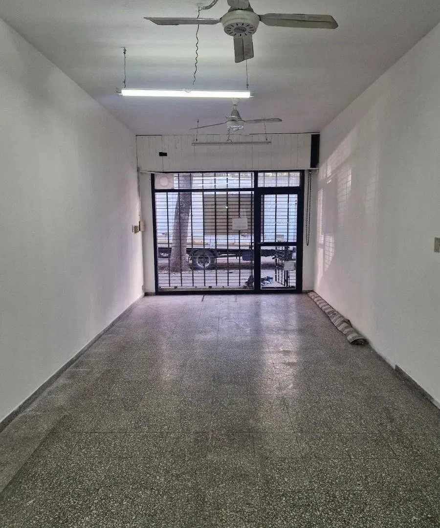 Local Comercial a metros de Mendoza 5