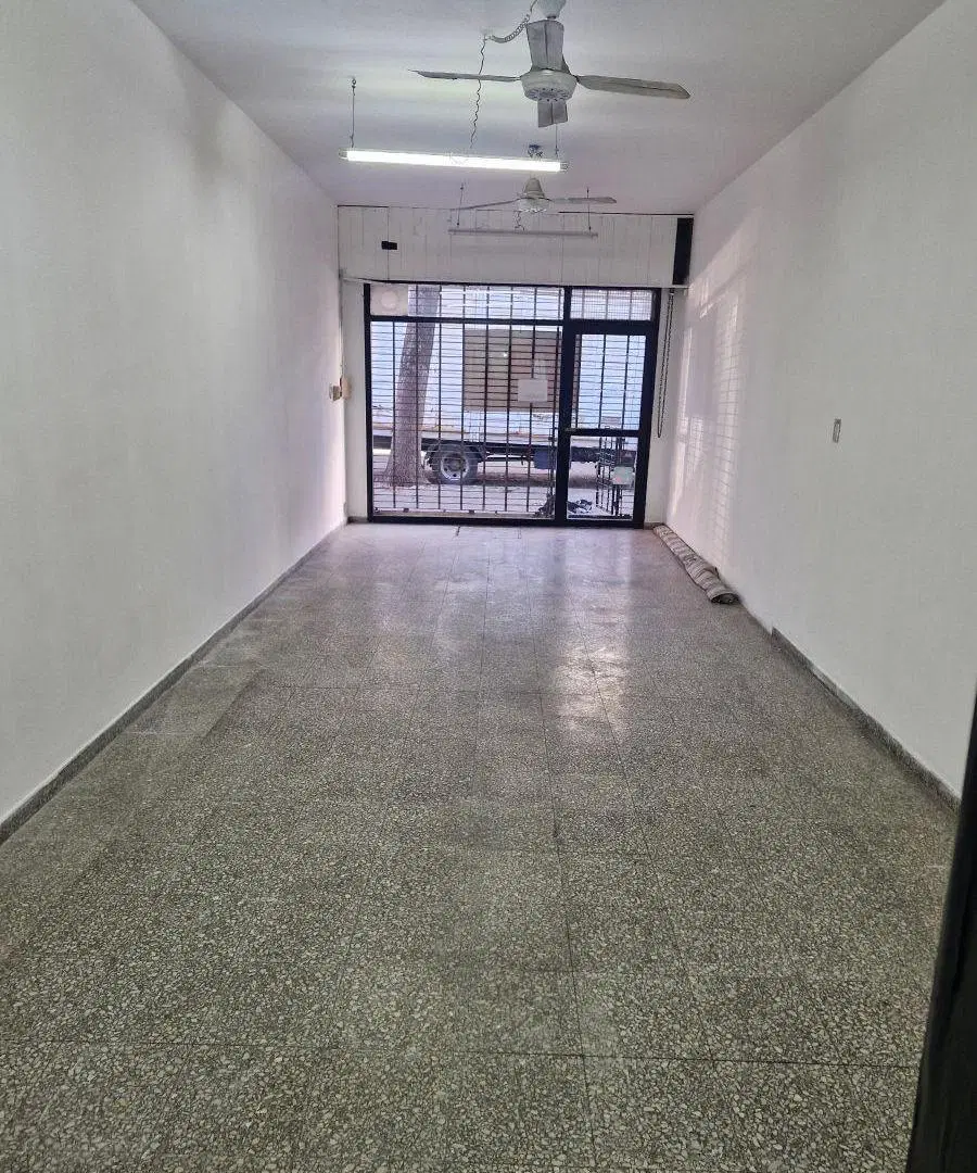 Local Comercial a metros de Mendoza 3