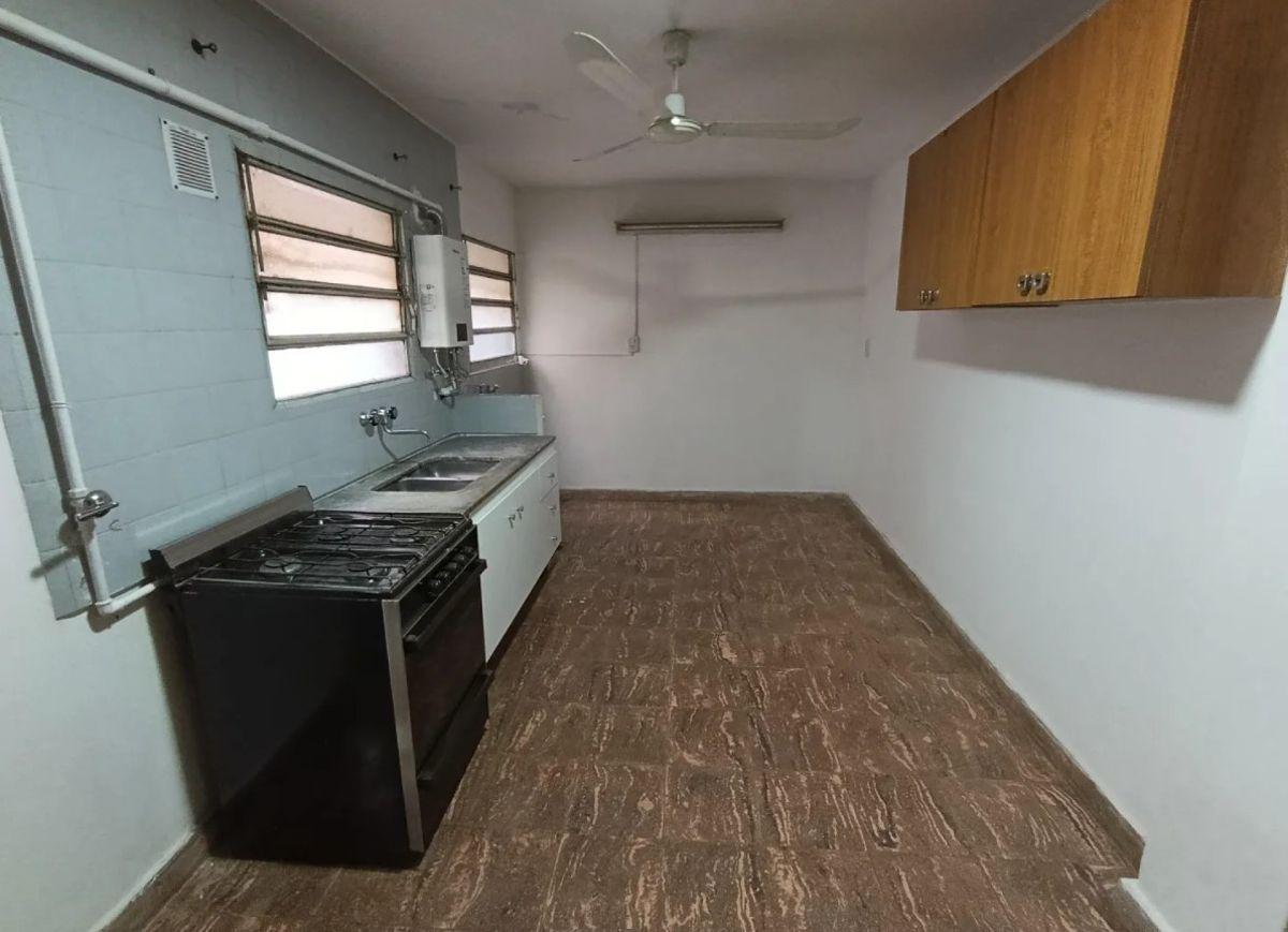 Foto de DEPARTAMENTO DOS DORMITORIOS 1° PISO ESCALERA, imagen 4