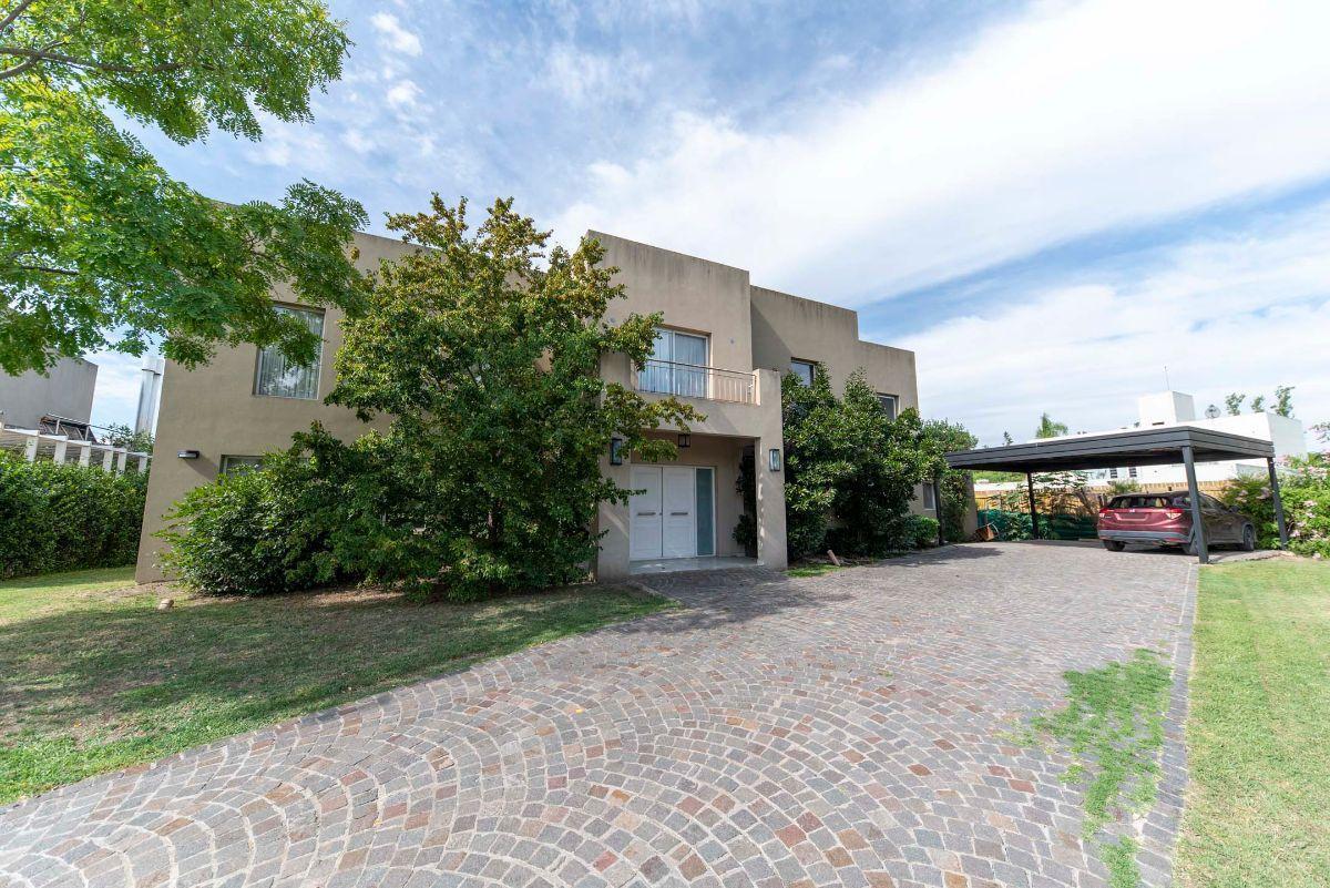 Foto de Venta magnifica Casa en Buenos Aires Village de Bella Vista, imagen 1