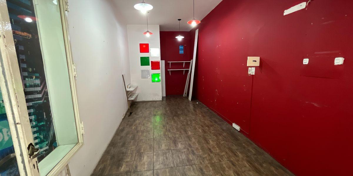 Foto de Venta local + 2 PH de 2 ambientes - Montecastro, imagen 3