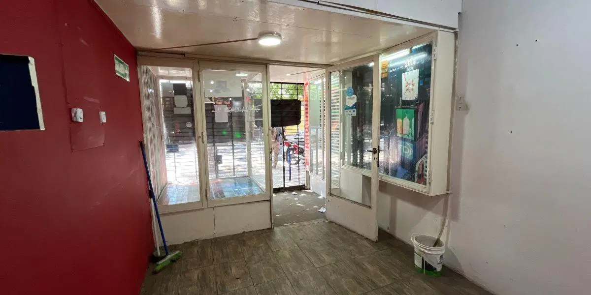 Venta local + 2 PH de 2 ambientes - Montecastro 3